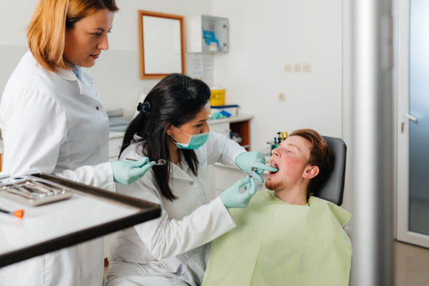 Best Emergency Tooth Extraction in Holly, MI
